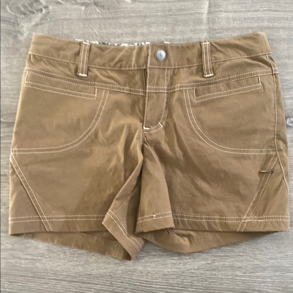 Athleta Tan Cargo Shorts